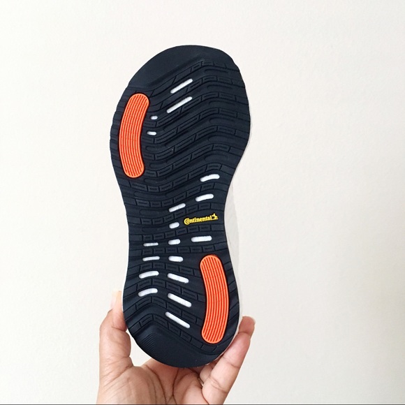 Adidas AlphaBoost Beige Vanilla Sneakers - Picture 8 of 8